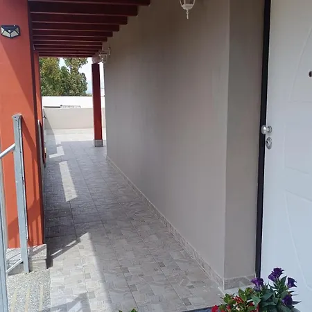 I Giardini Di Mina Daire *